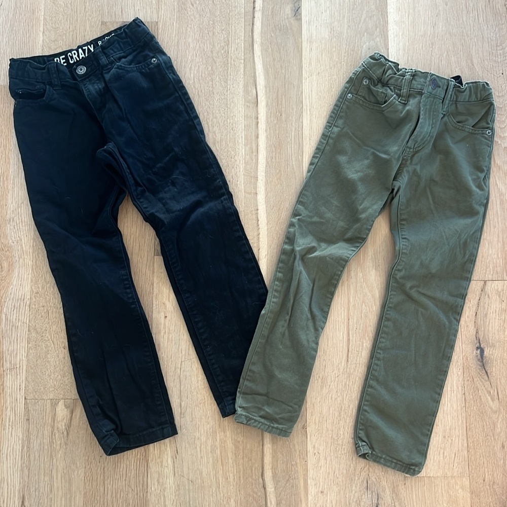 Boys pants, 2 pairs Gap and Crazy 8, size 6